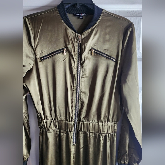 Fashion Nova Khaki Bomber Jumpsuit with Gold Zipper - Picture 4 of 4
